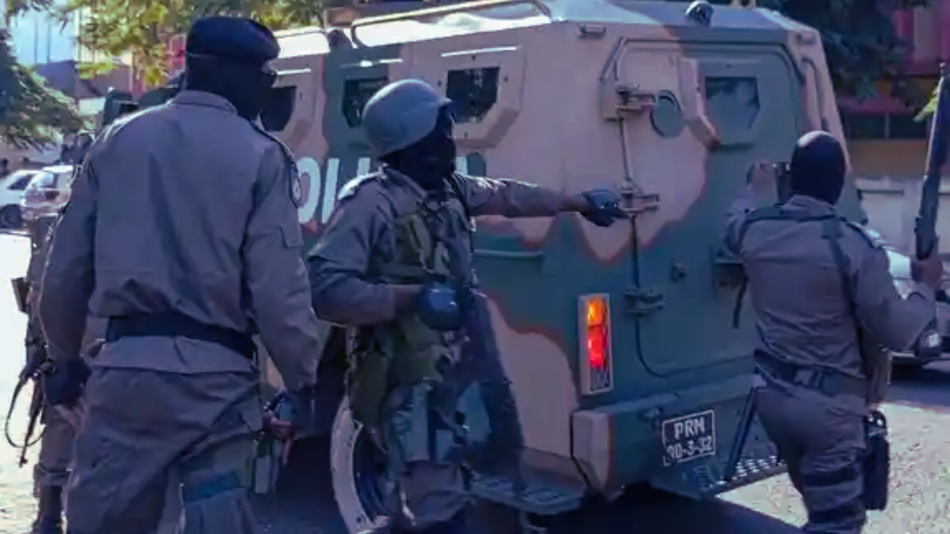 Comandante Distrital da Polícia e Cidadão Português Detidos na Zambézia