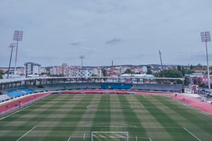 Bancada Poente Interdita no Casa Pia-Benfica Devido a Pirotecnia