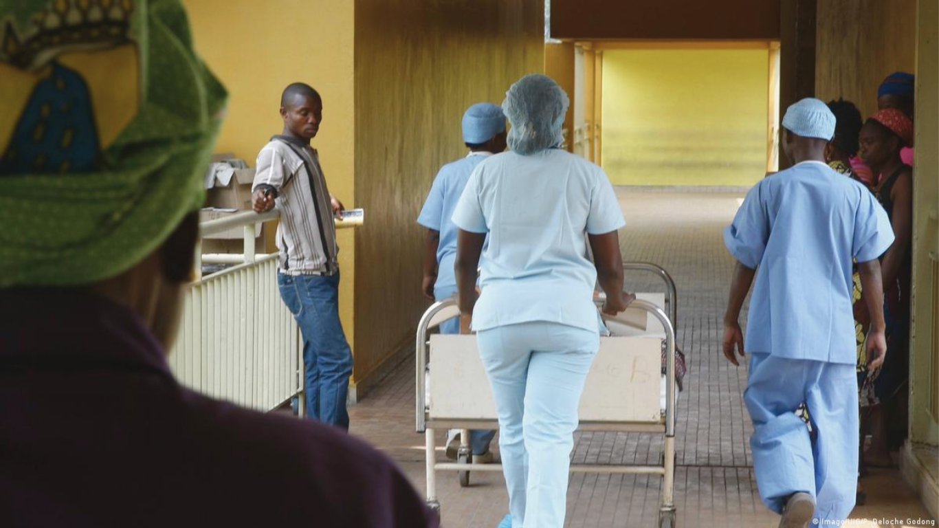 Medicina Tradicional Encaminha Mais de 368 Mil Casos Suspeitos Às Unidades Sanitárias em Moçambique
